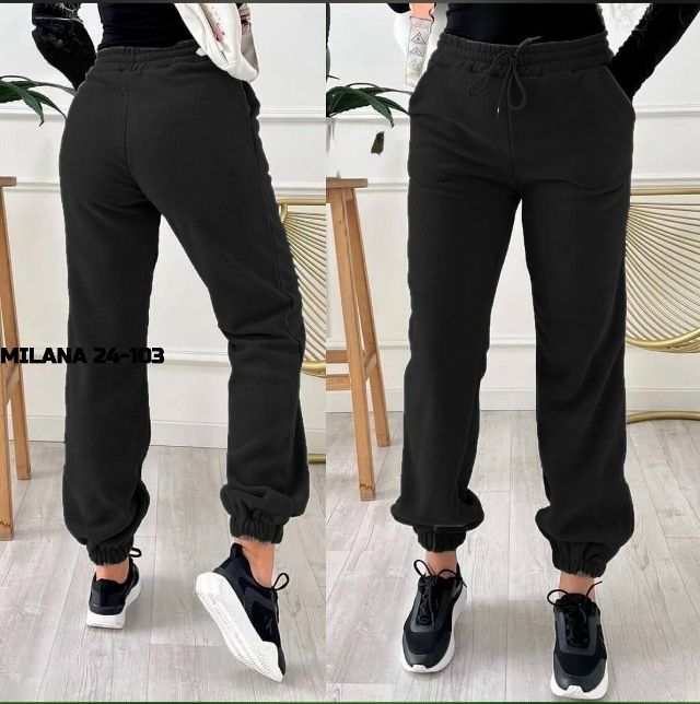 Спортивный костюм 23143761