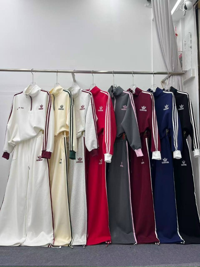 Спортивный костюм 23143062