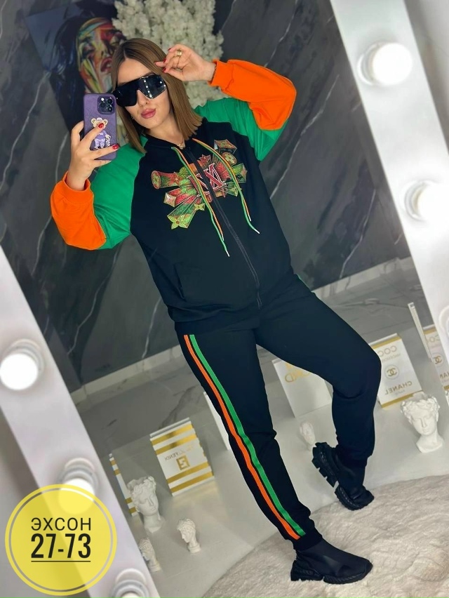 Спортивный костюм 23143385