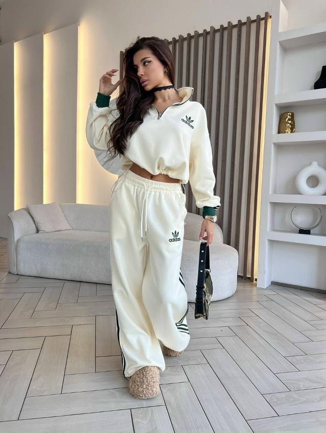 Спортивный костюм 23143062