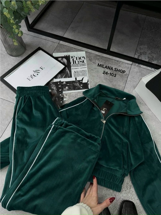 Спортивный костюм 23144553