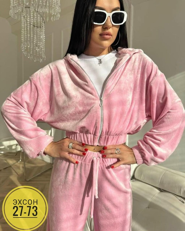 Спортивный костюм 23144578