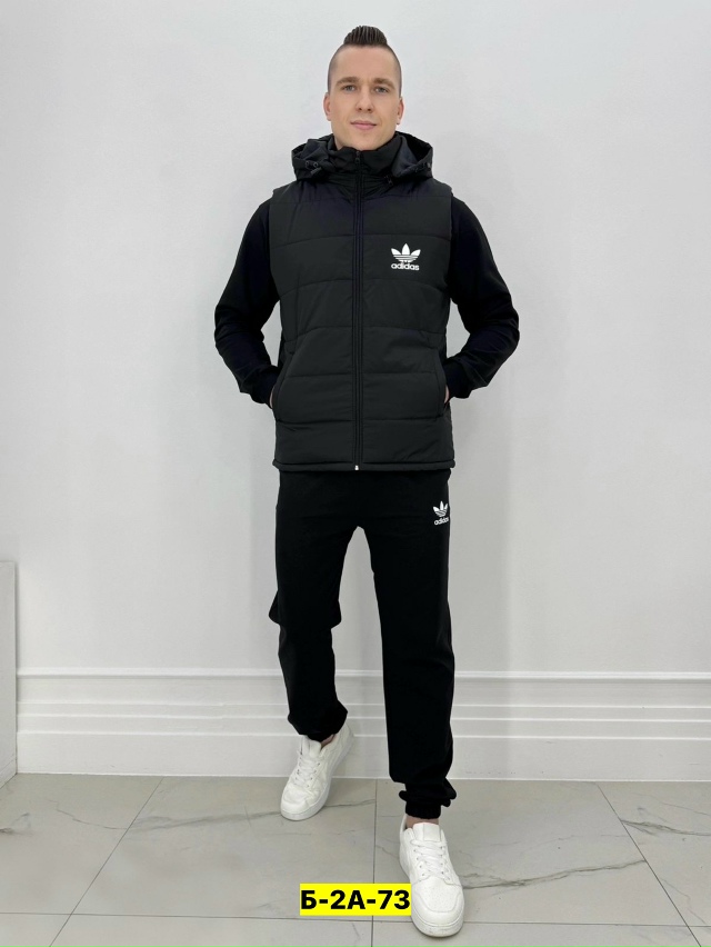 Спортивный костюм 23144891