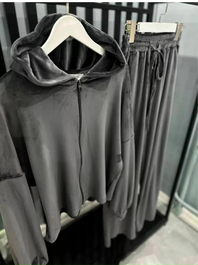 Спортивный костюм 23146240