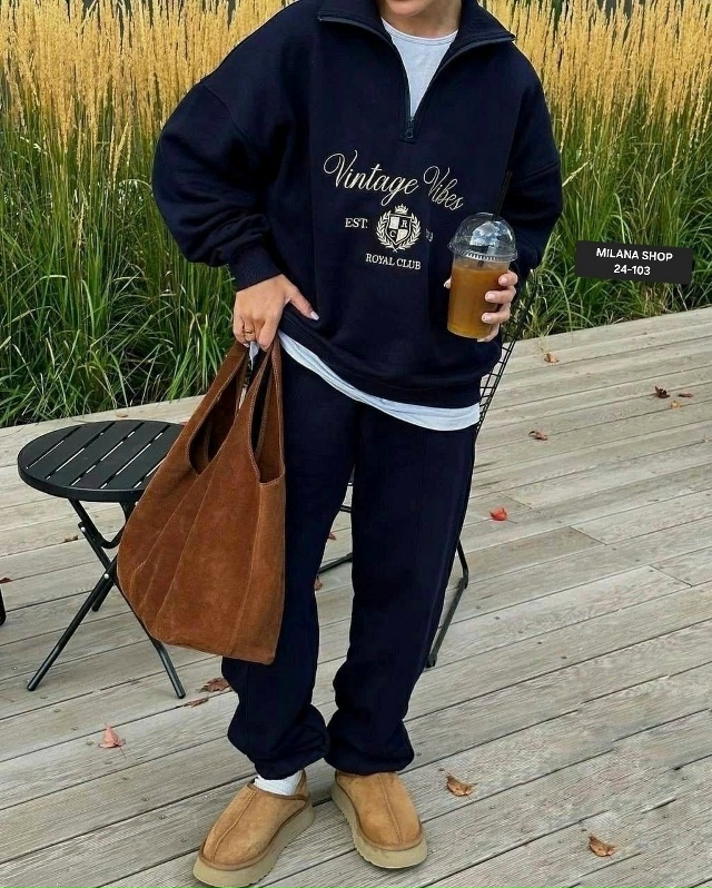 Спортивный костюм 23148414