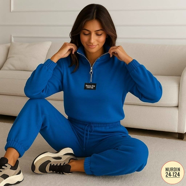 Спортивный костюм 23150544