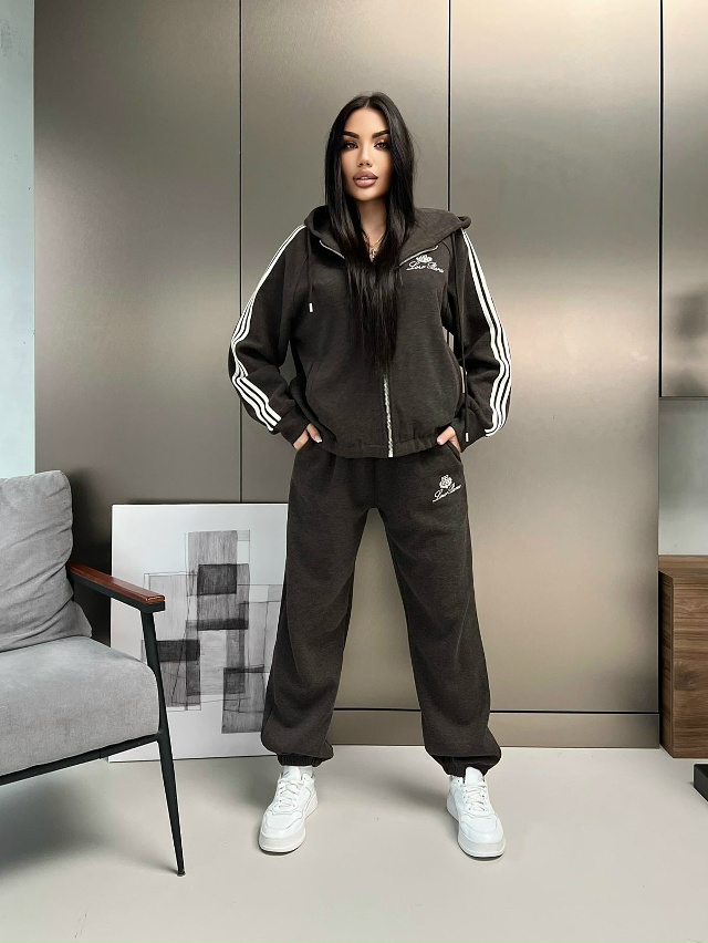 Спортивный костюм 23151444