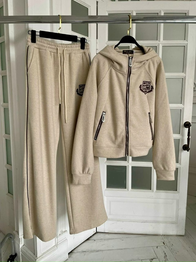 Спортивный костюм 23151448