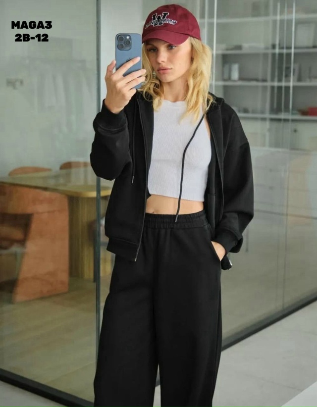 Спортивный костюм 23151704