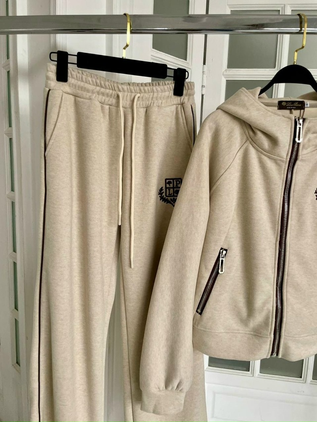 Спортивный костюм 23151448