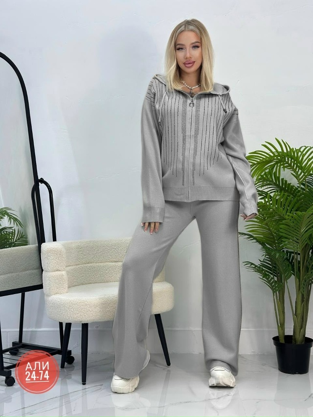 Спортивный костюм 23153454