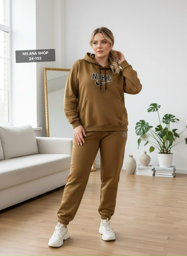 Спортивный костюм 23153487