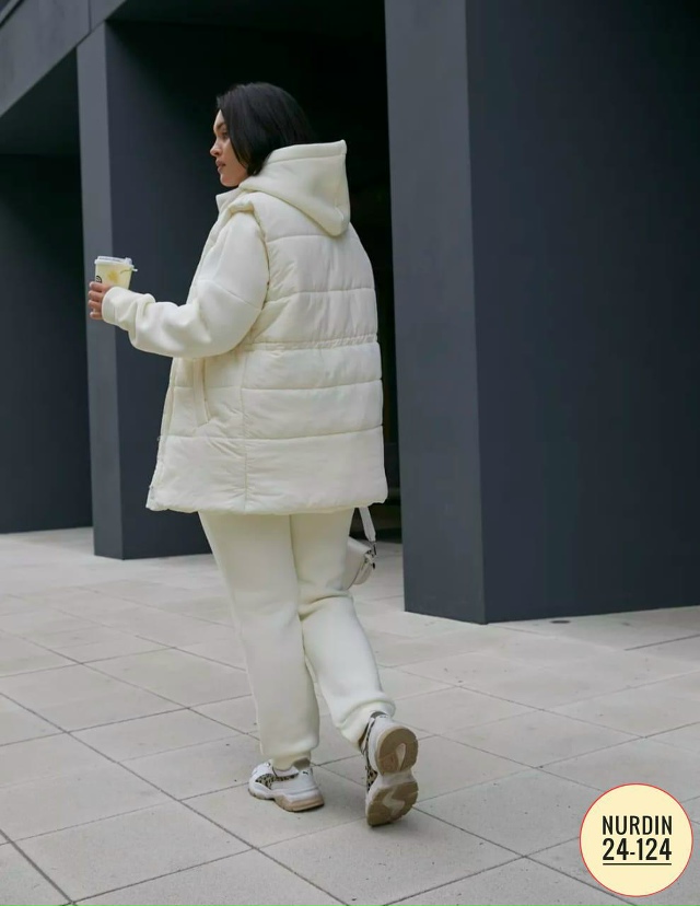 Спортивный костюм 23155515