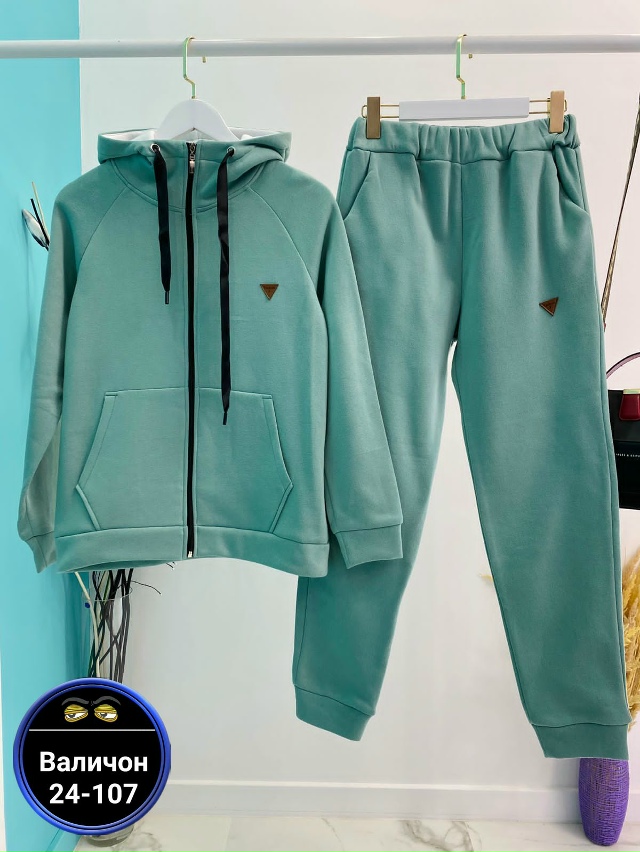 Спортивный костюм 23155703