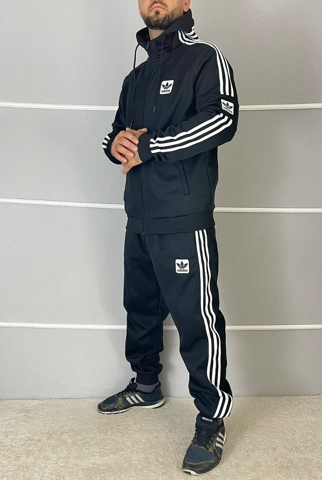 Спортивный костюм 23156847