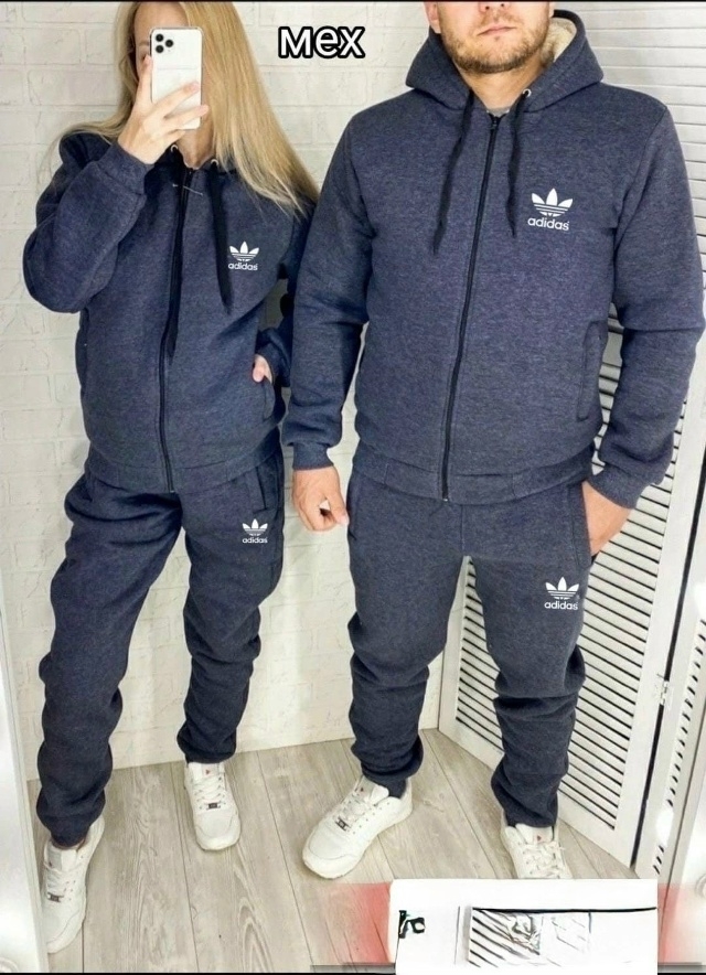 Спортивный костюм 23157375