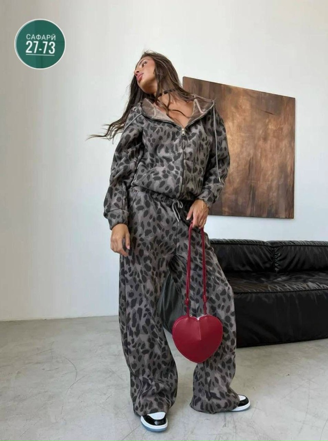 Спортивный костюм 23158513