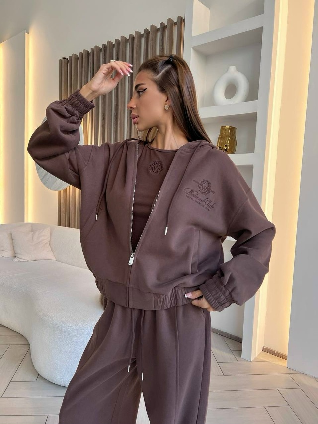 Спортивный костюм 23161322