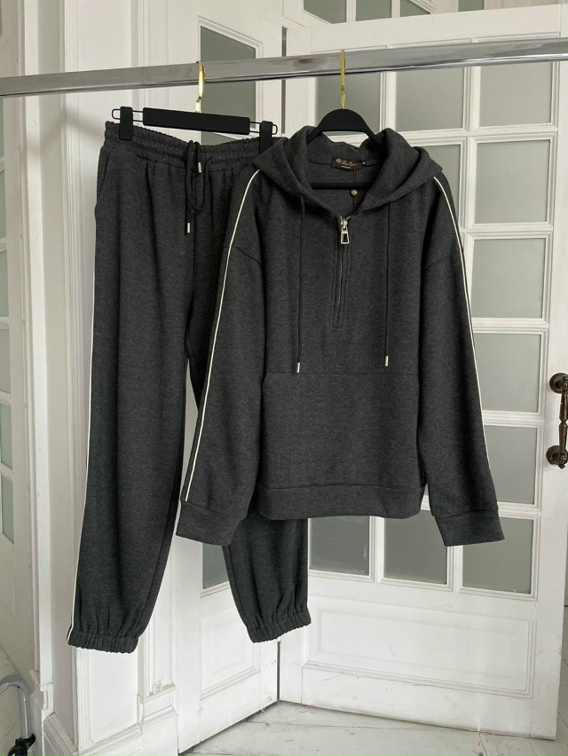 Спортивный костюм 23160997