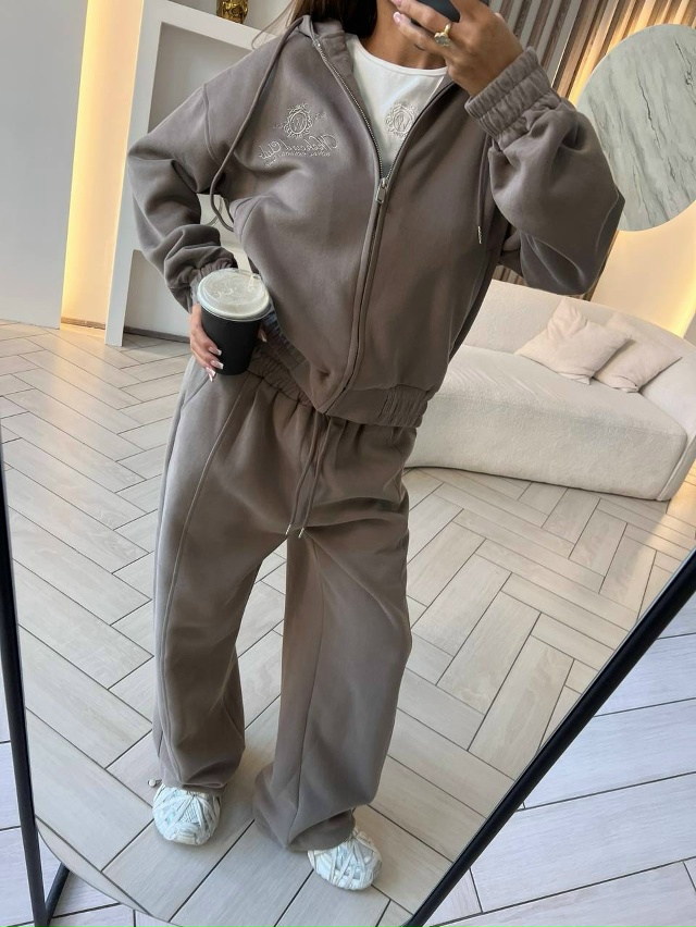 Спортивный костюм 23161322