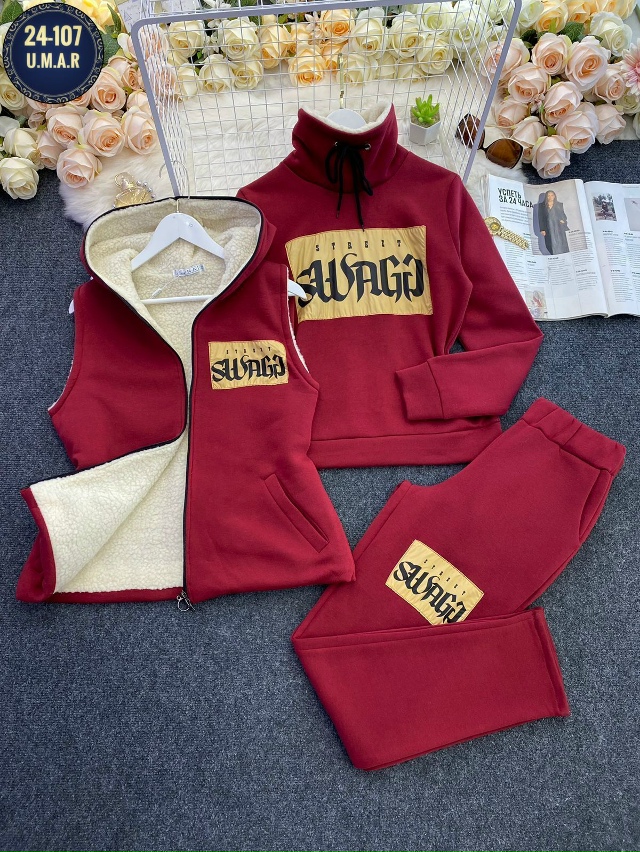 Спортивный костюм 23163481