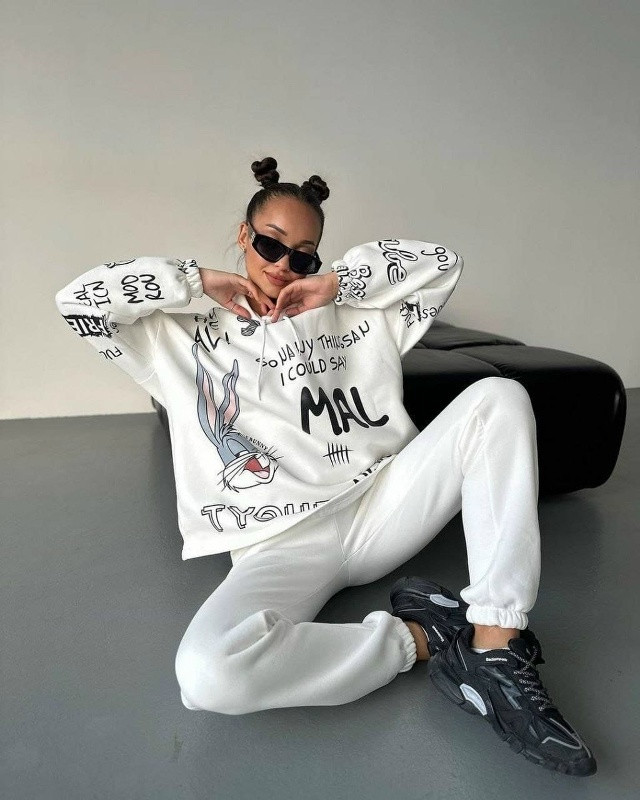 Спортивный костюм 23162876