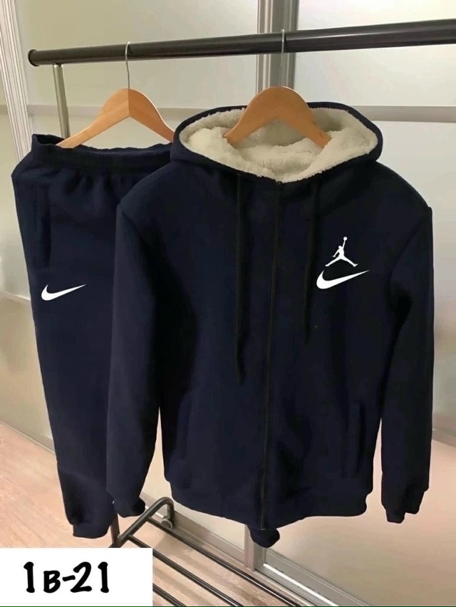 Спортивный костюм 23162710