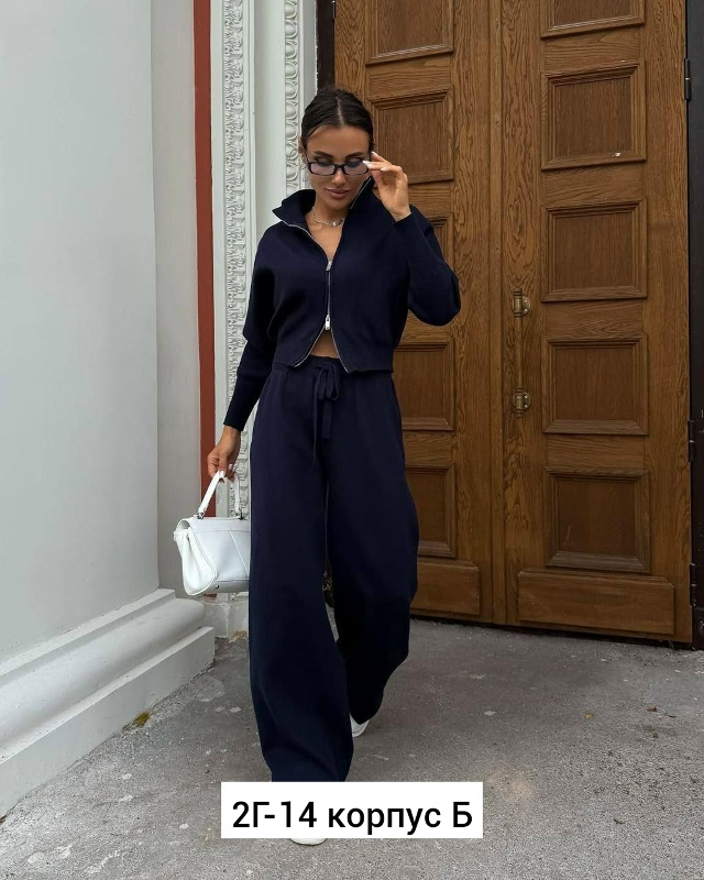 Спортивный костюм 23164217