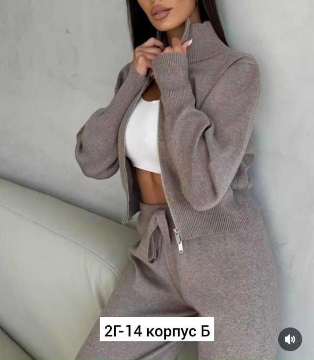 Спортивный костюм 23164217