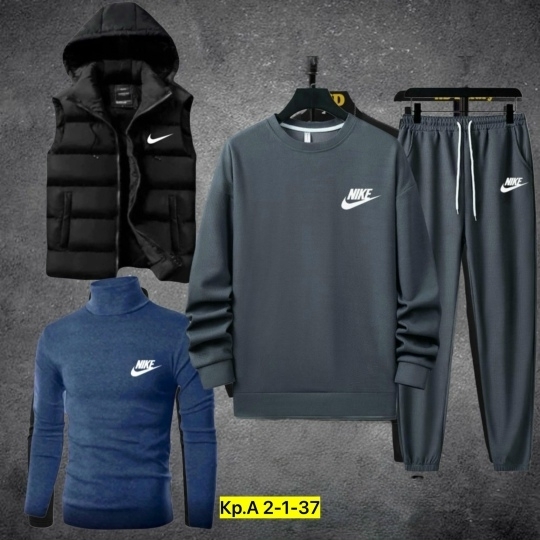 Спортивный костюм 23164842