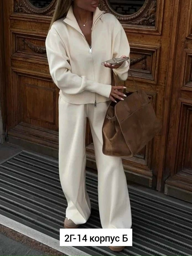 Спортивный костюм 23164217