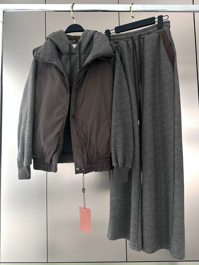 Костюм 23166340