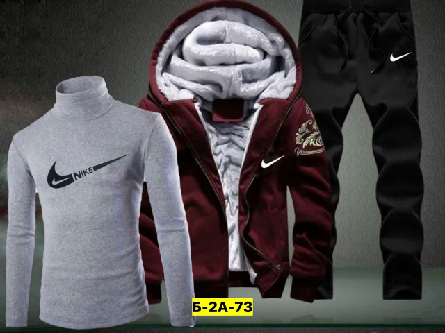 Спортивный костюм 23167367