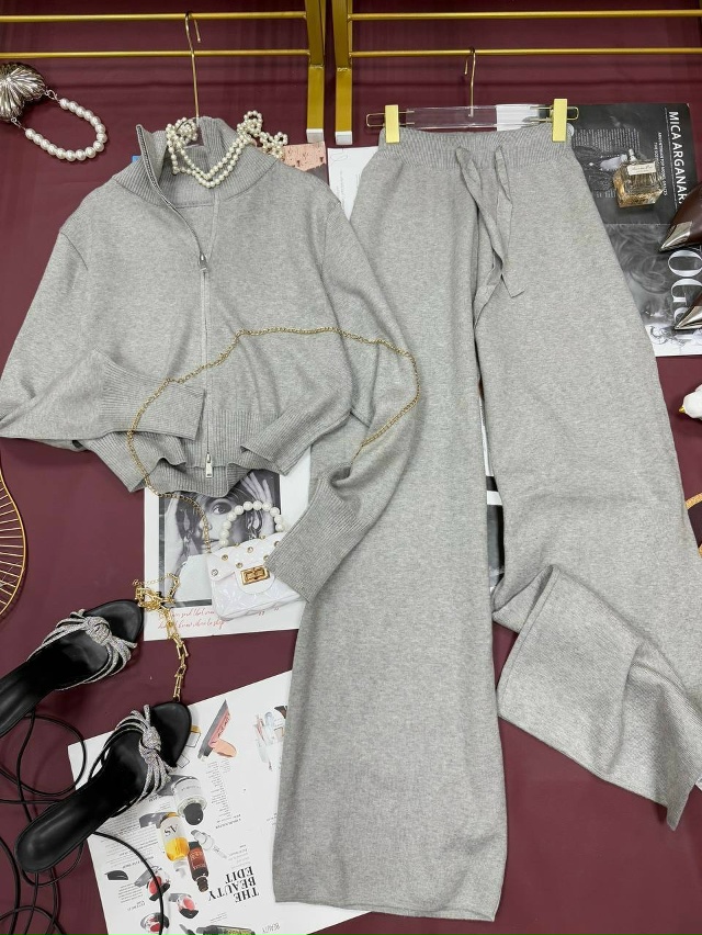 Спортивный костюм 23167083