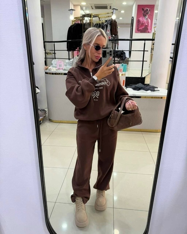 Спортивный костюм 23166936