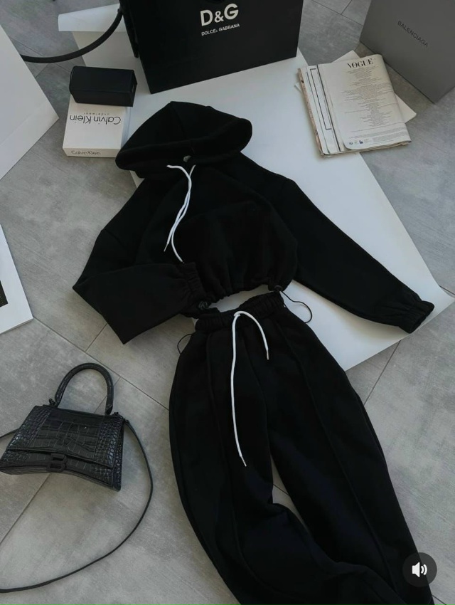 Спортивный костюм 23166941