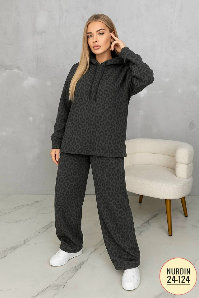 Спортивный костюм 23168696