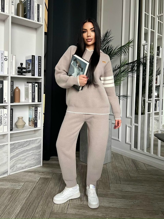 Костюм 23170396