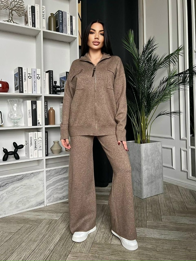 Костюм 23170394