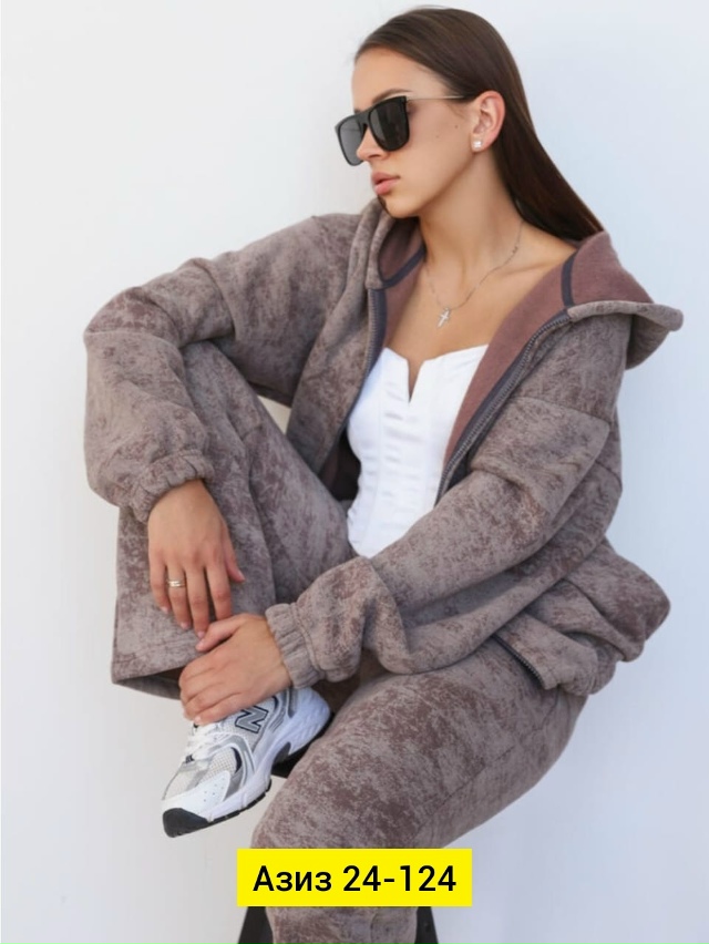 Костюм 23172308