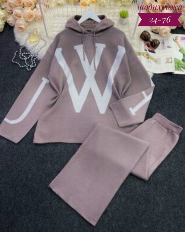 Спортивный костюм 23172549