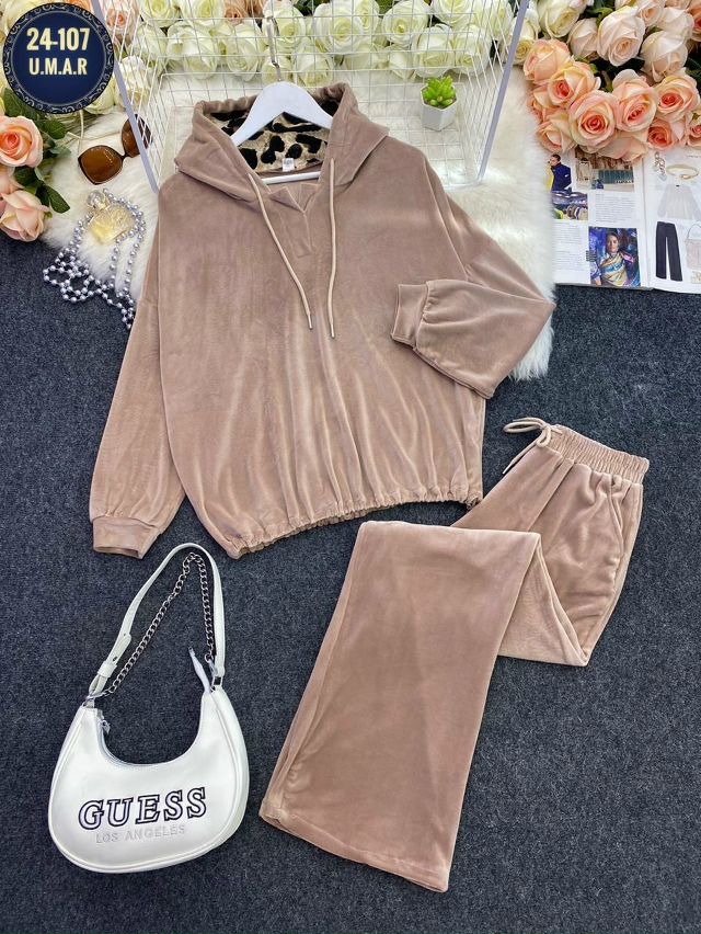 Спортивный костюм 23173993