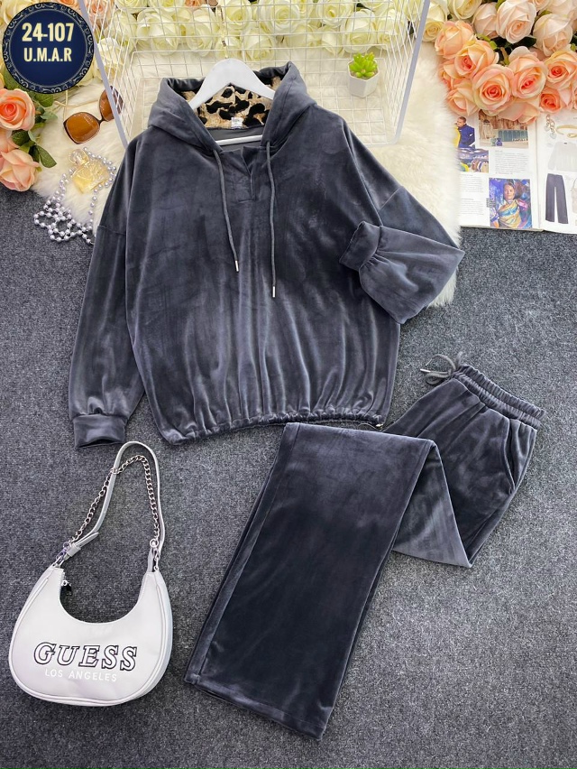 Спортивный костюм 23173993