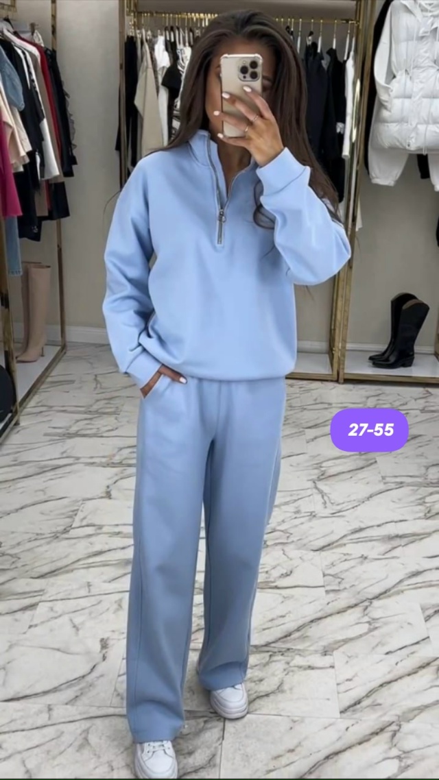 Спортивный костюм 23175327