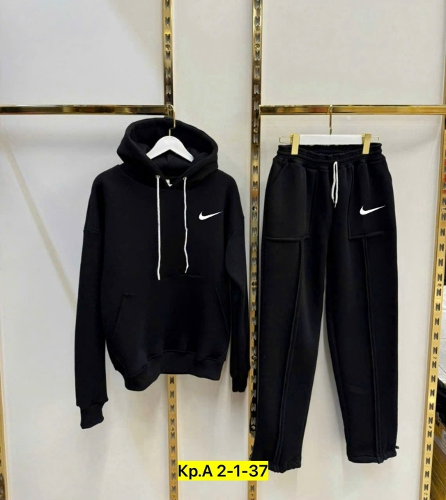 Спортивный костюм 23176228