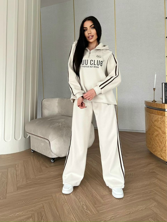 Спортивный костюм 23177617