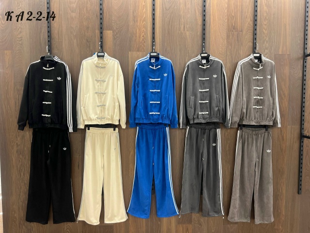 Спортивный костюм 23178174