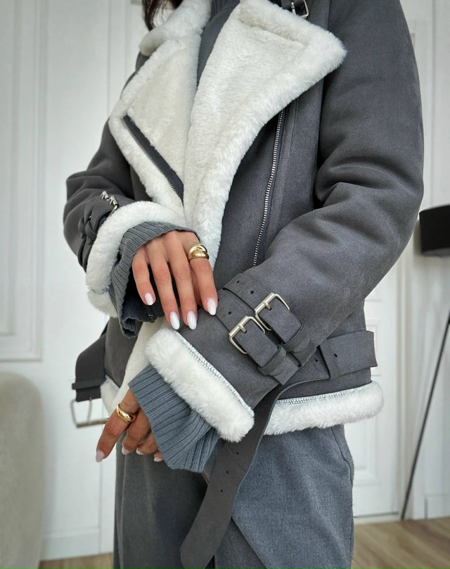 Верхняя одежда 23179943