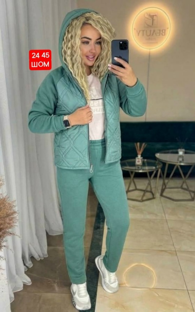 Спортивный костюм 23180707