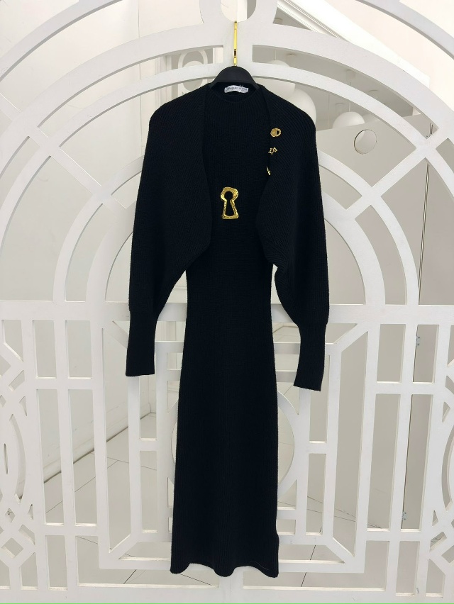 Платье 23182600